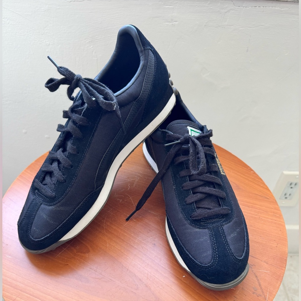 Puma Black Sneakers Sleek Retro Style, Size 10